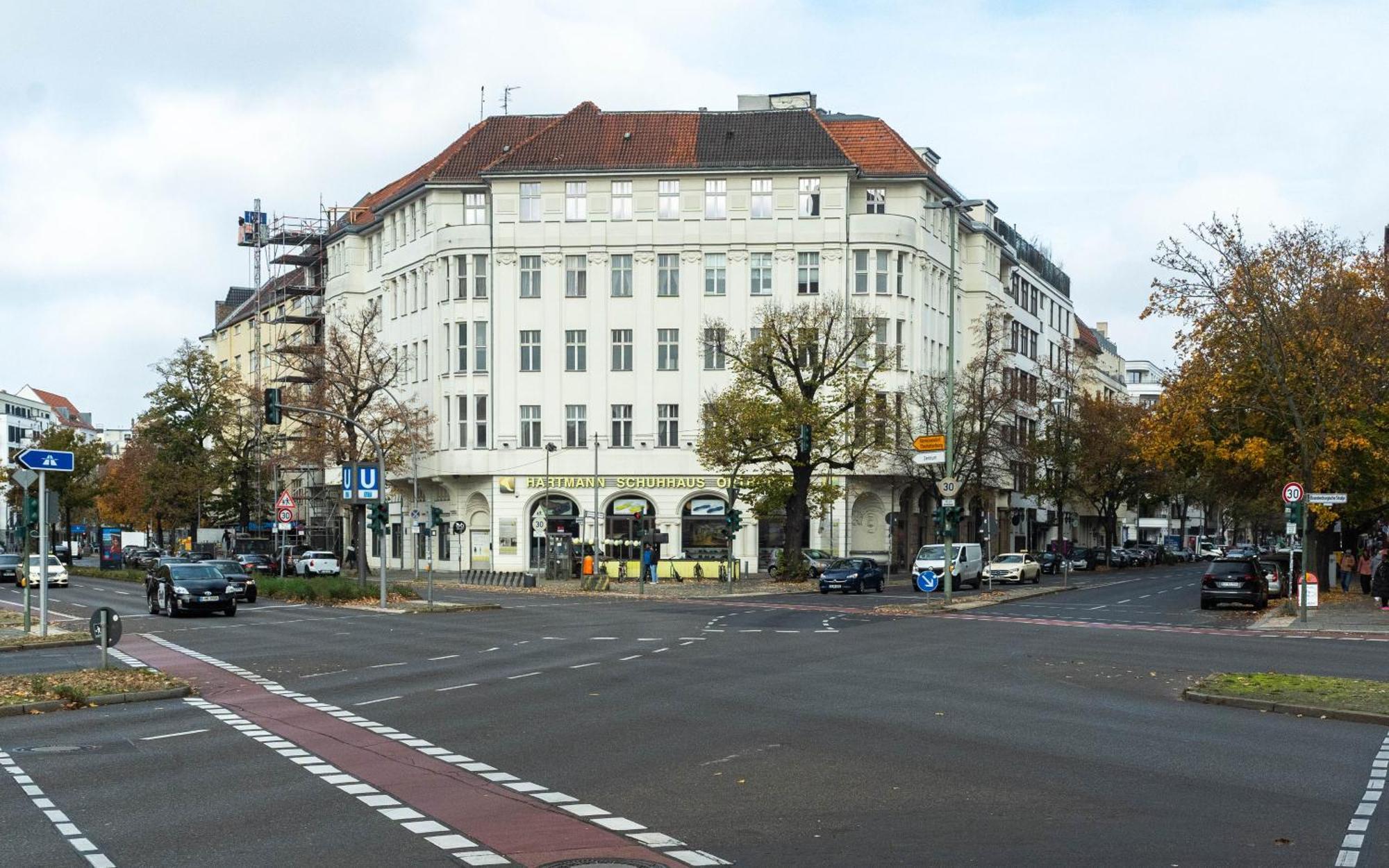 Jomi Stays, Brandenburgische Strasse 16 - Wohnen Beim Kurfuerstendamm, Berlin